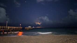 Moonrise in Lauderdale-by-the-Sea